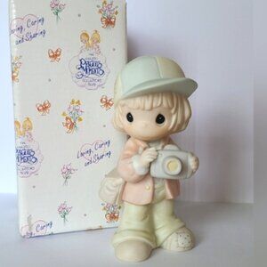 Precious Moments Collectors Club Girl Camera Photography Collectible Figurine